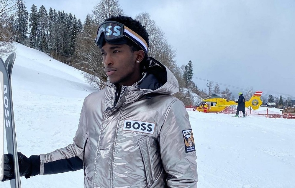 How This Afro-Brazilian Model Went From Selling Snacks On The Streets To Becoming One Of The Faces Of Hugo Boss In Europe – Yahoo News
